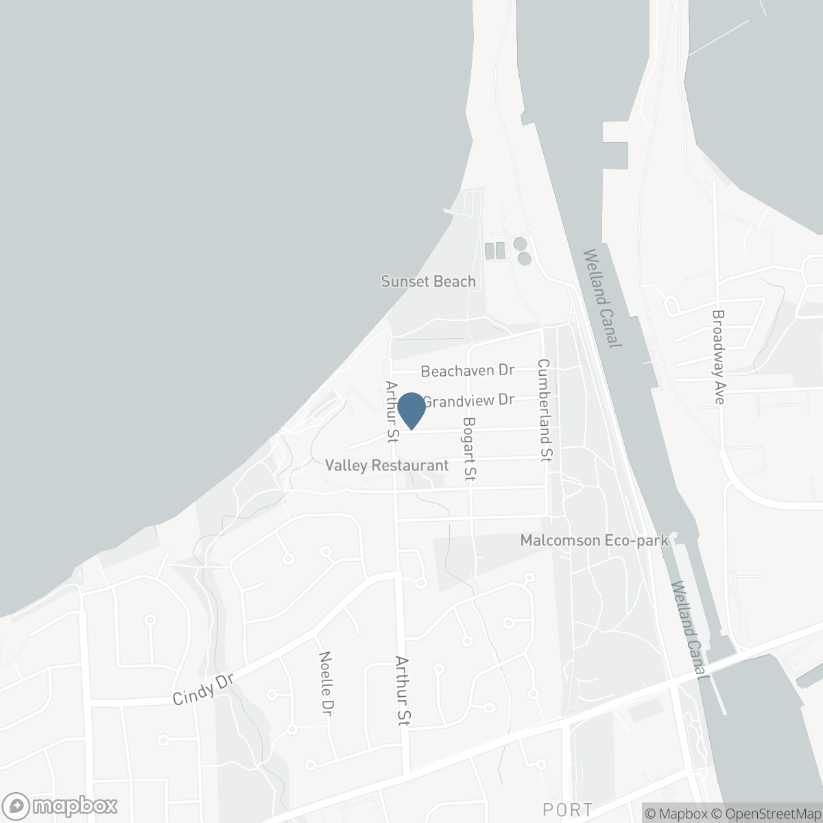 4 GRANDVIEW DRIVE, St. Catharines, Ontario L2M 1A8